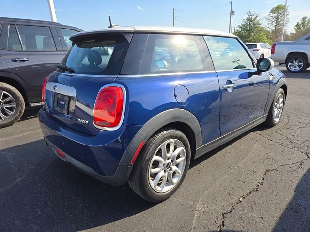 2015 MINI Cooper Hardtop Base