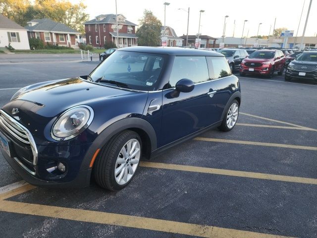 2015 MINI Cooper Hardtop Base