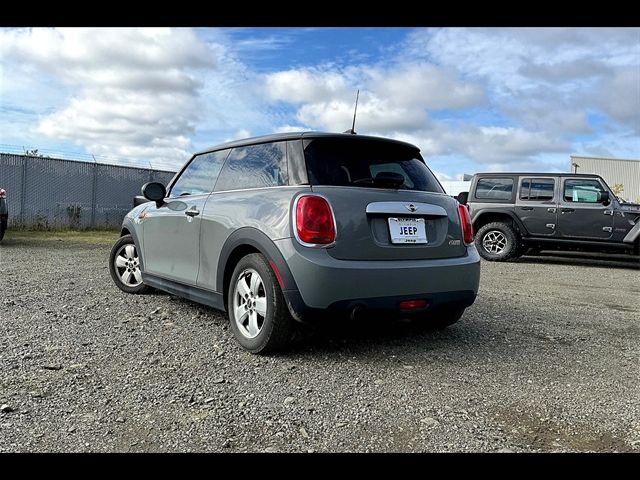 2015 MINI Cooper Hardtop Base