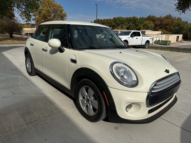 2015 MINI Cooper Hardtop Base