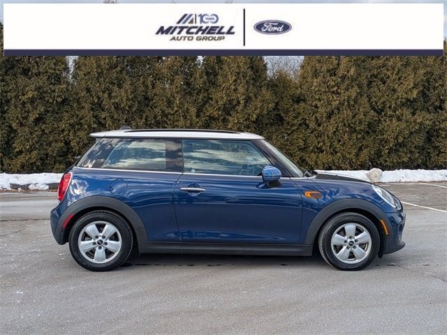 2015 MINI Cooper Hardtop Base