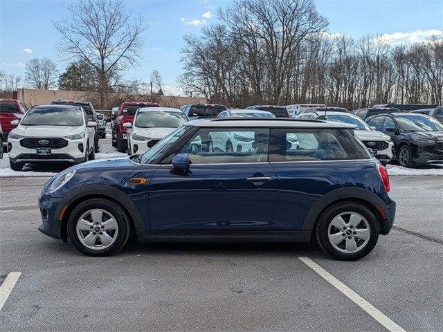 2015 MINI Cooper Hardtop Base