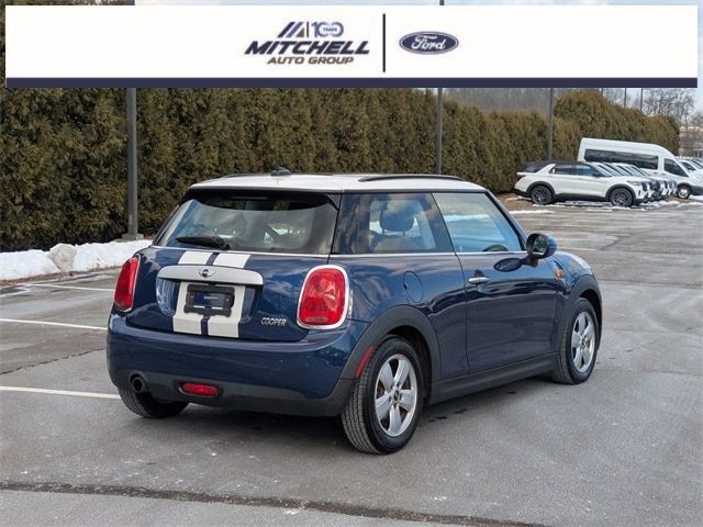 2015 MINI Cooper Hardtop Base