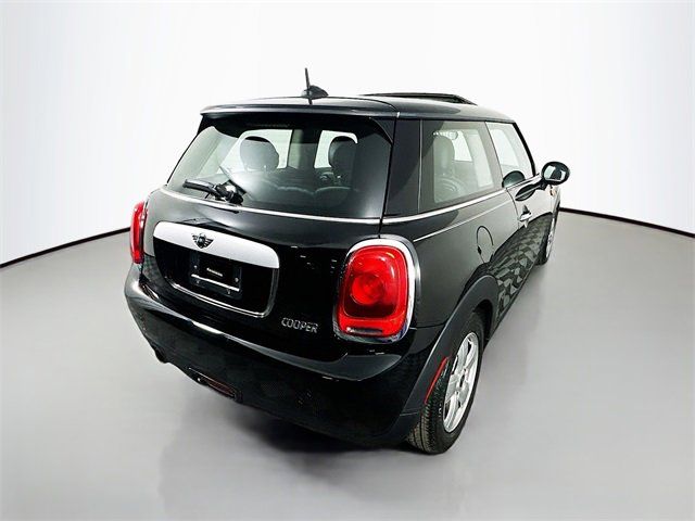 2015 MINI Cooper Hardtop Base