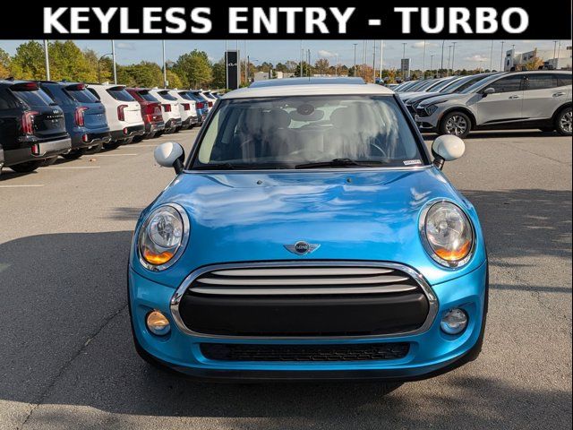 2015 MINI Cooper Hardtop Base