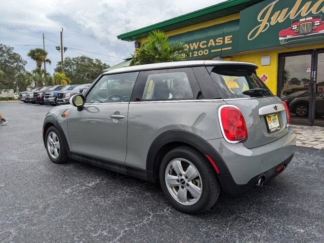 2015 MINI Cooper Hardtop Base