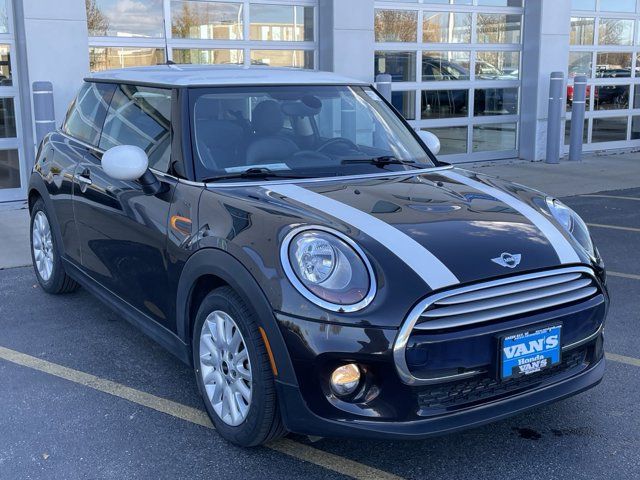 2015 MINI Cooper Hardtop Base