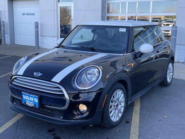 2015 MINI Cooper Hardtop Base