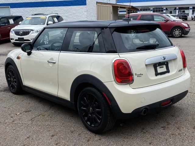 2015 MINI Cooper Hardtop Base