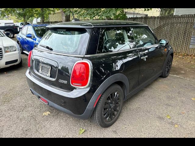 2015 MINI Cooper Hardtop Base