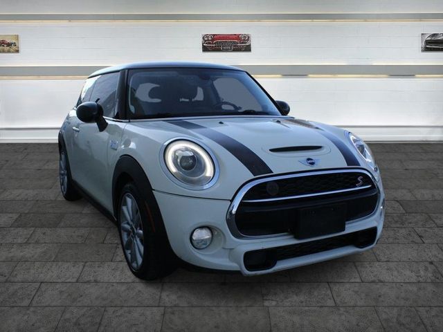 2015 MINI Cooper Hardtop S