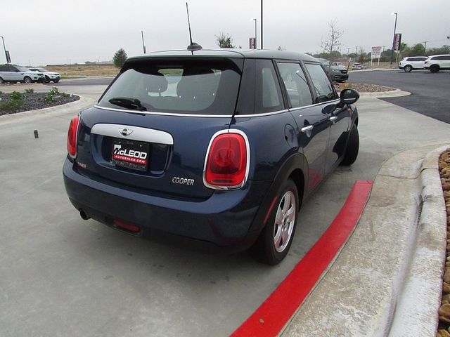 2015 MINI Cooper Hardtop Base