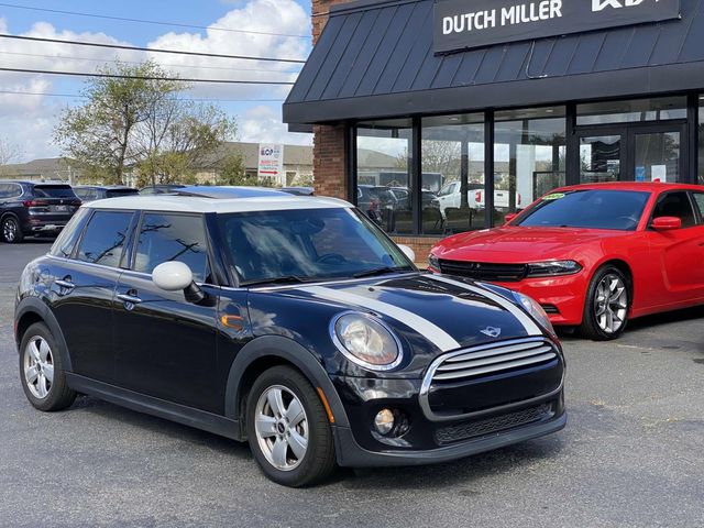 2015 MINI Cooper Hardtop Base