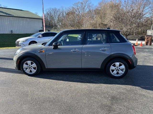 2015 MINI Cooper Hardtop Base