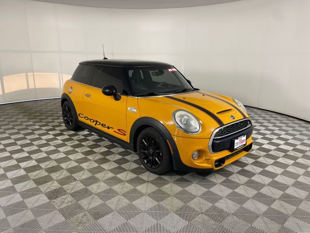 2015 MINI Cooper Hardtop S