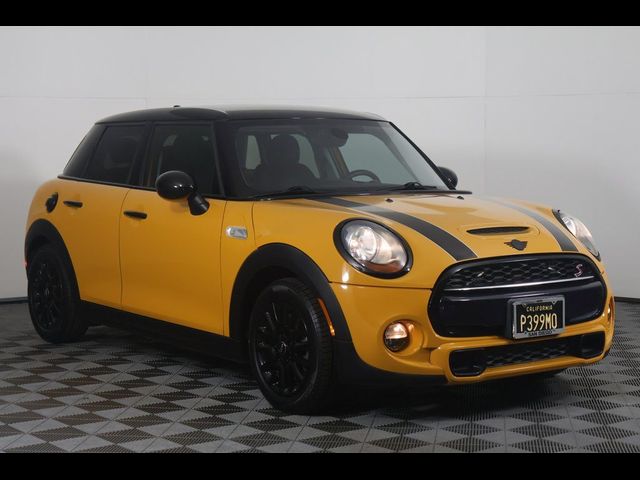 2015 MINI Cooper Hardtop S