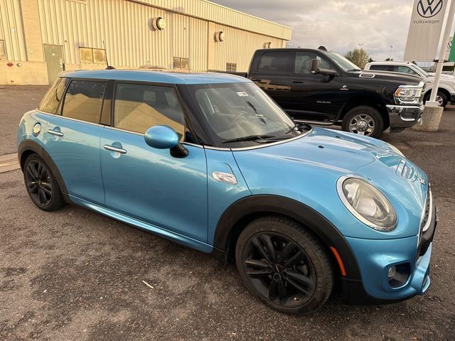 2015 MINI Cooper Hardtop S