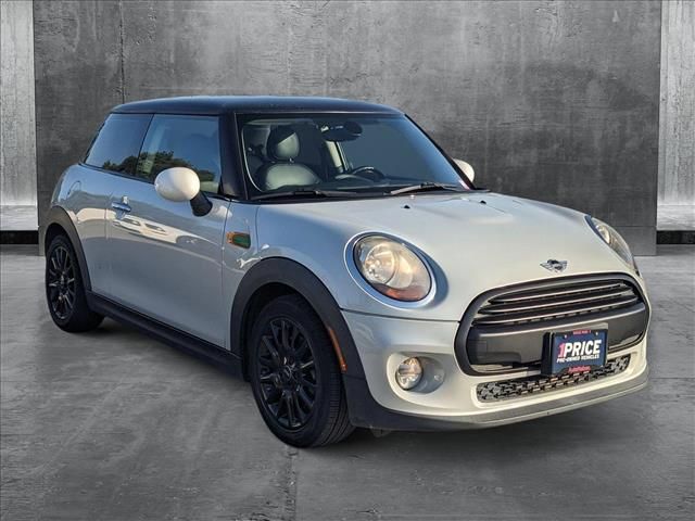 2015 MINI Cooper Hardtop Base