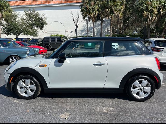 2015 MINI Cooper Hardtop Base