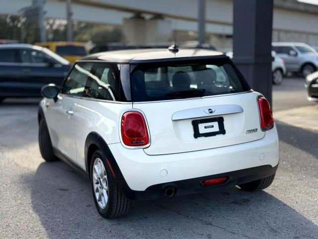 2015 MINI Cooper Hardtop Base