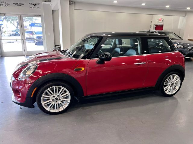 2015 MINI Cooper Hardtop Base