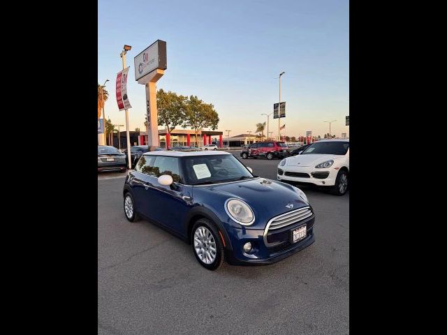 2015 MINI Cooper Hardtop Base