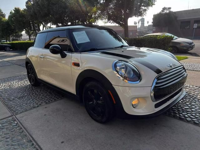 2015 MINI Cooper Hardtop Base