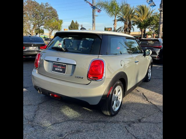 2015 MINI Cooper Hardtop Base