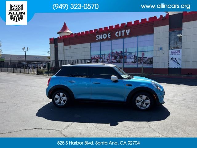 2015 MINI Cooper Hardtop Base
