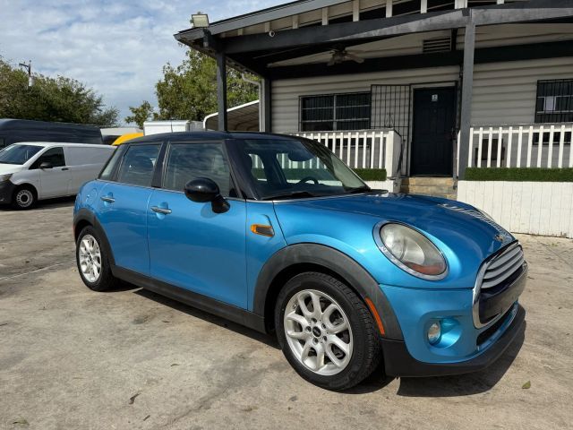 2015 MINI Cooper Hardtop Base