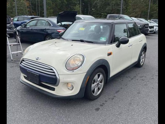 2015 MINI Cooper Hardtop Base