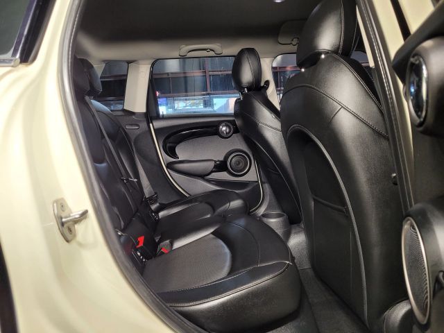 2015 MINI Cooper Hardtop S