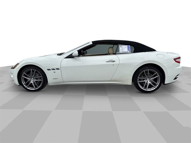 2015 Maserati GranTurismo Base