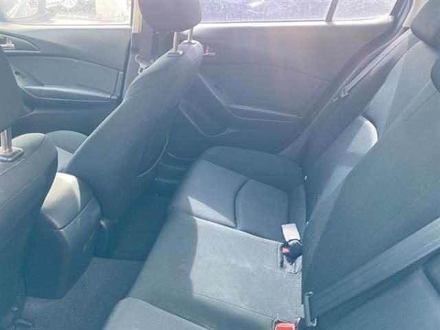2015 Mazda Mazda3 i SV