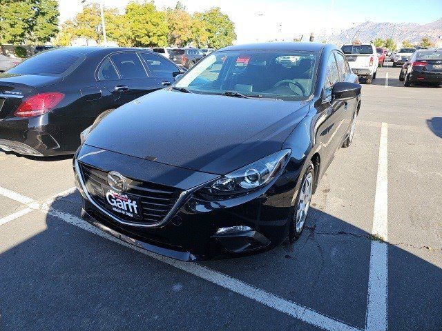 2015 Mazda Mazda3 i Sport