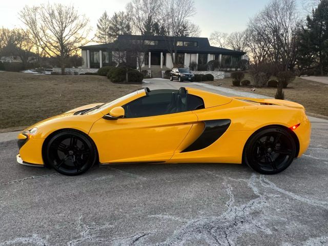 2015 McLaren 650S Base