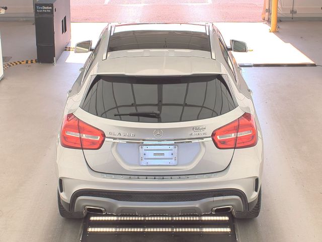 2015 Mercedes-Benz GLA 250