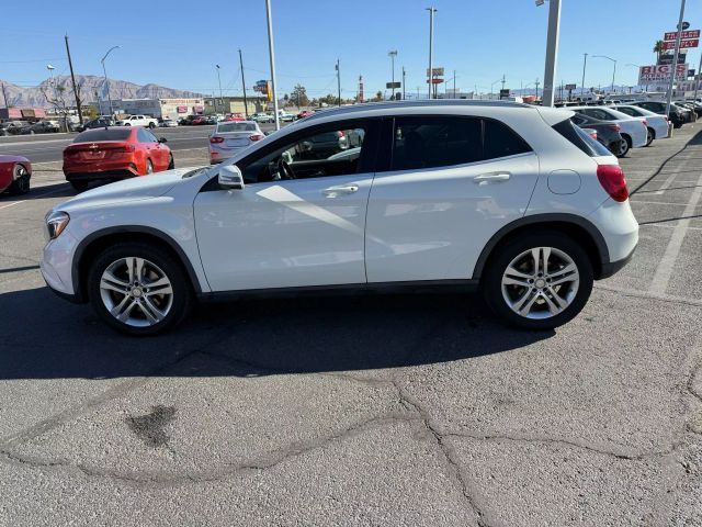 2015 Mercedes-Benz GLA 250