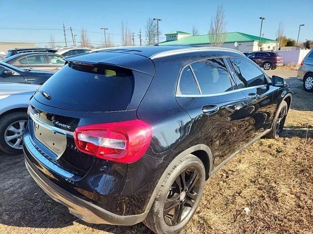 2015 Mercedes-Benz GLA 250