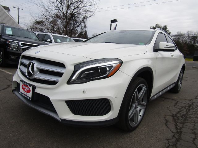2015 Mercedes-Benz GLA 250