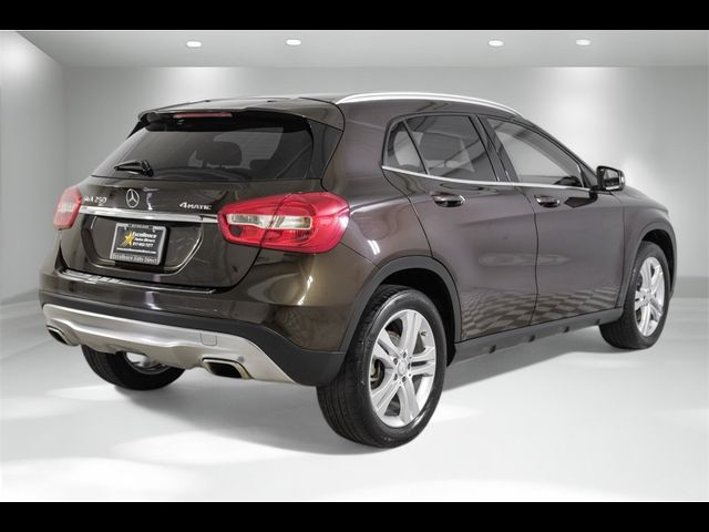 2015 Mercedes-Benz GLA 250