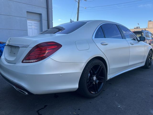 2015 Mercedes-Benz S-Class 550