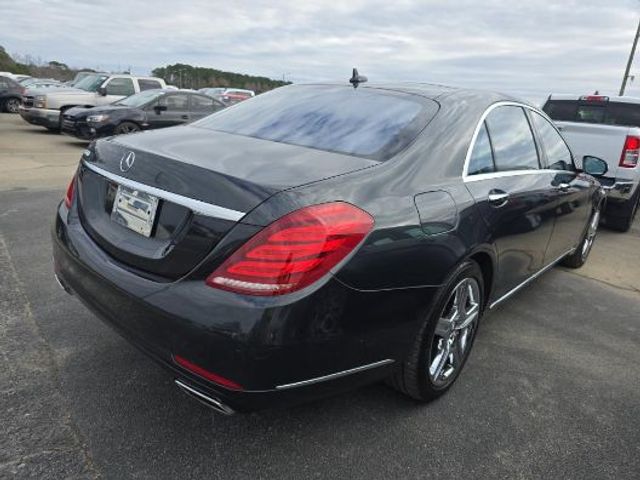 2015 Mercedes-Benz S-Class 550