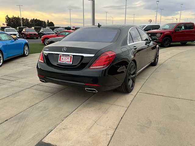 2015 Mercedes-Benz S-Class 550