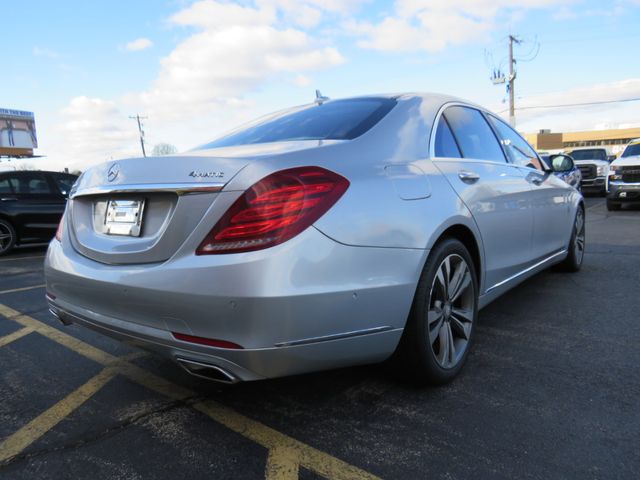 2015 Mercedes-Benz S-Class 550