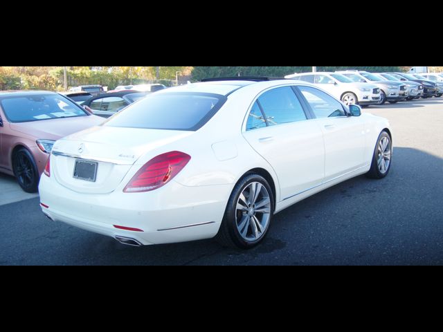 2015 Mercedes-Benz S-Class 550