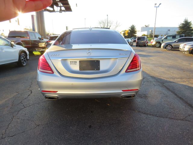 2015 Mercedes-Benz S-Class 550