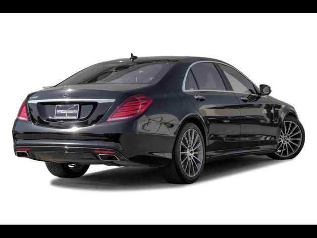 2015 Mercedes-Benz S-Class 550