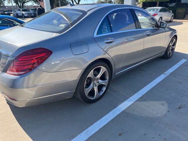 2015 Mercedes-Benz S-Class 550