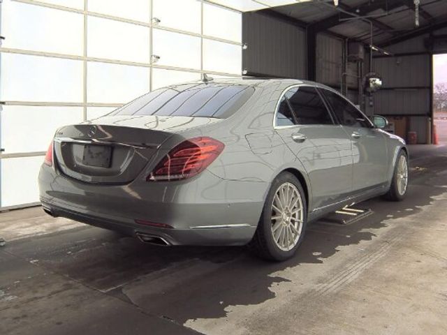 2015 Mercedes-Benz S-Class 550